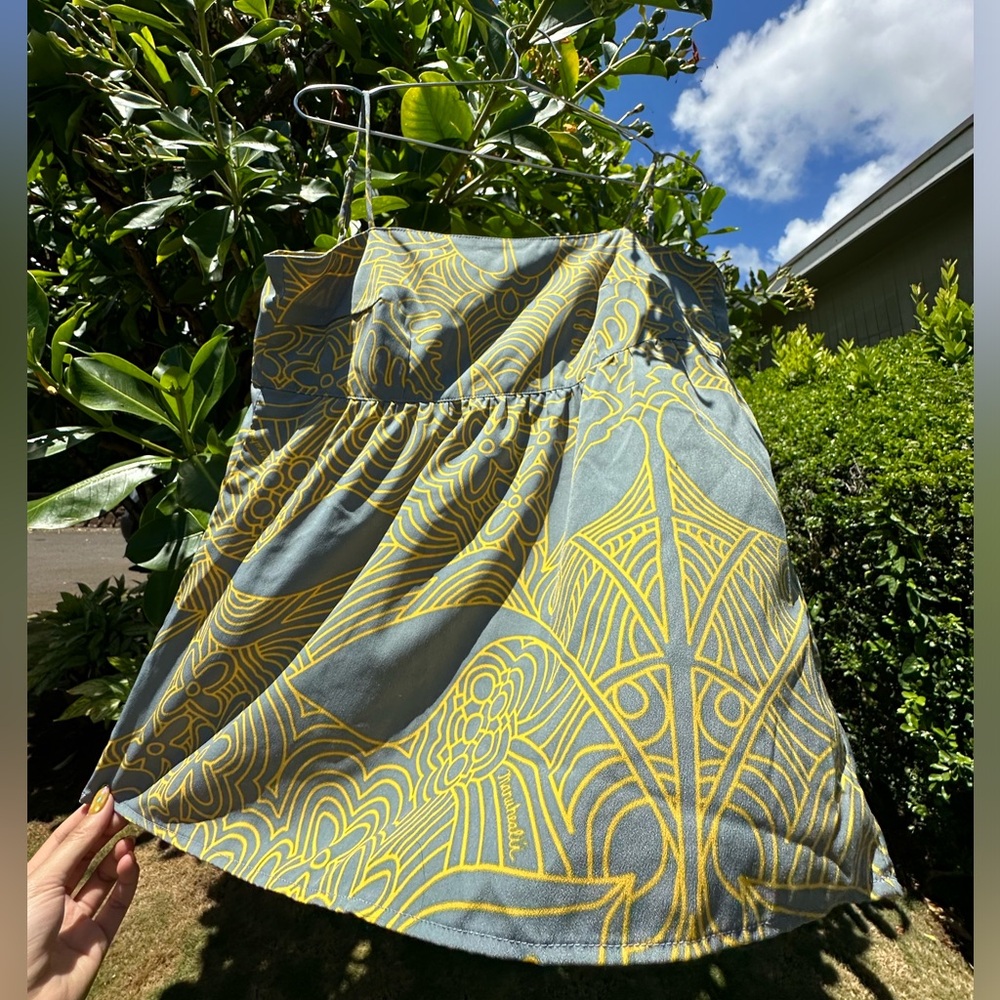 Manuhealii Tank Top